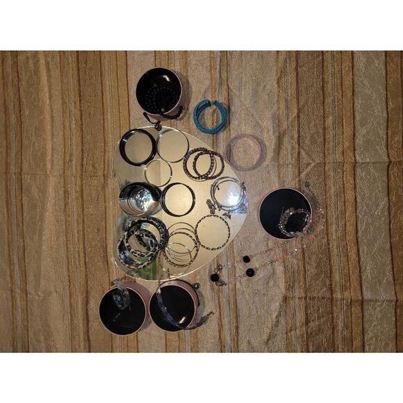 Surprise bracelet  - Picture 2 of 16